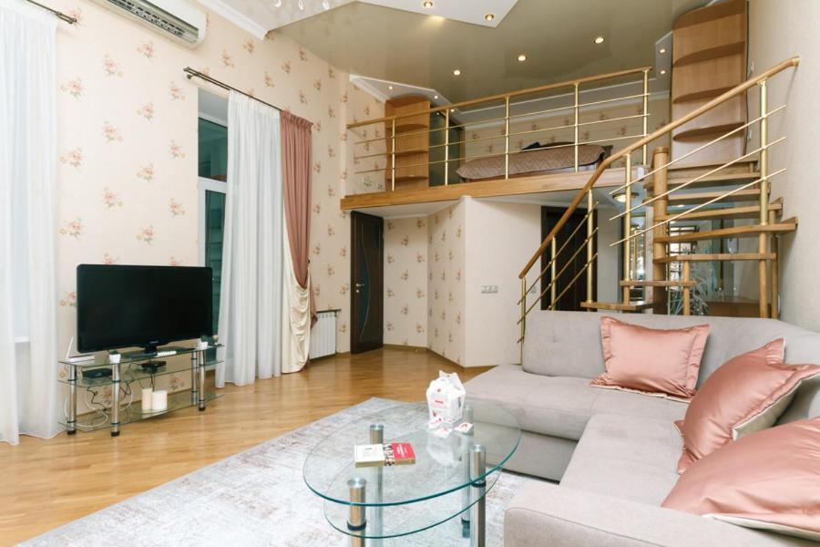 Stylish Two-Level Flat 2 Min From Khreschatyk Kijów Zewnętrze zdjęcie